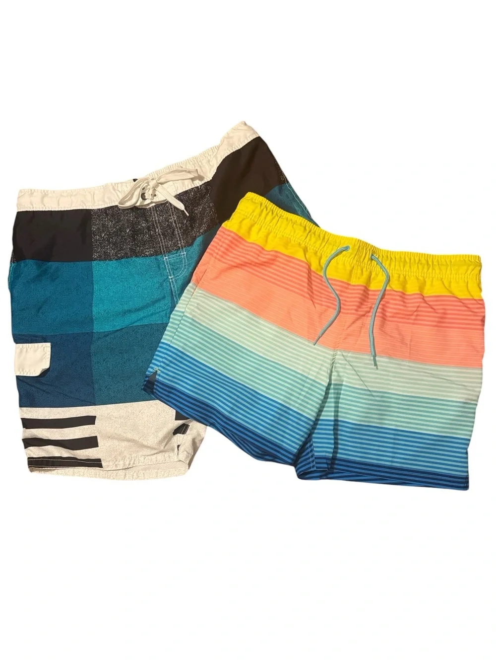 2 pairs men’s swim trunks size XL